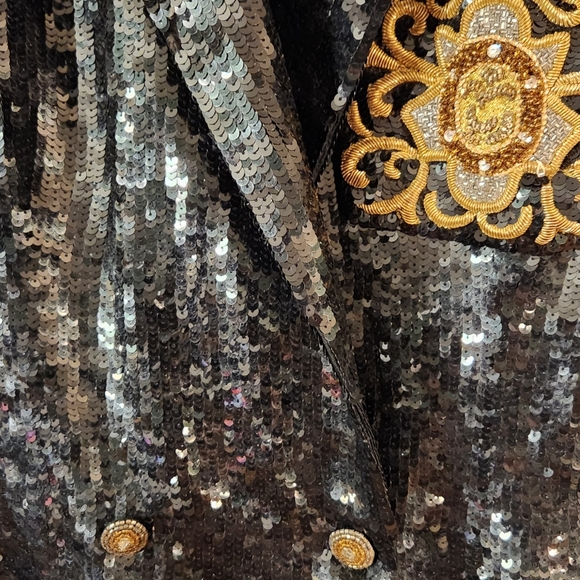 VintageBlack and Gold Sequin Blazer - Picture 5 of 16